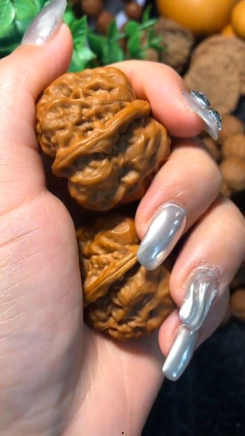 玩核桃视频,跟随视频探索核桃的玩法与魅力
